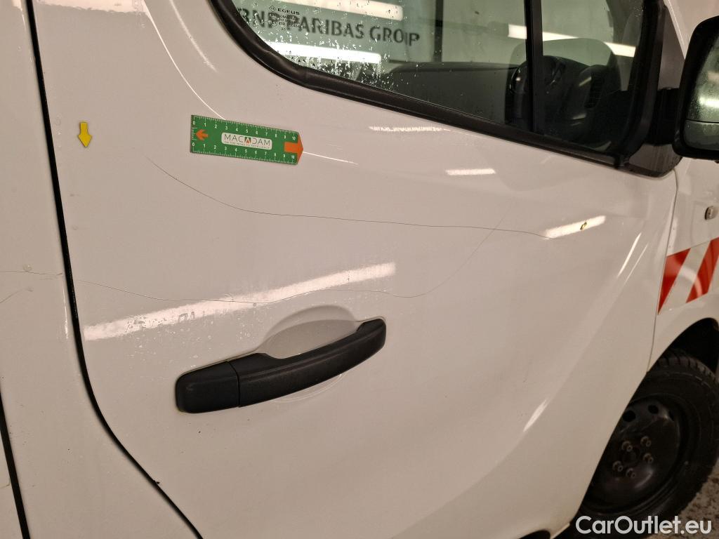  Renault  Trafic RENAULT  / 2019 / 4P / Fourgon tole FG GCF L1H1 1000 Energy dCi 145 EDC #15