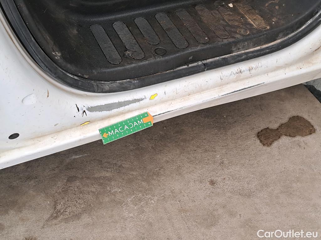  Renault  Master  III Fourgon L2H2 3 5 Grand Confort dCi 130CV BVM6 E6 #22