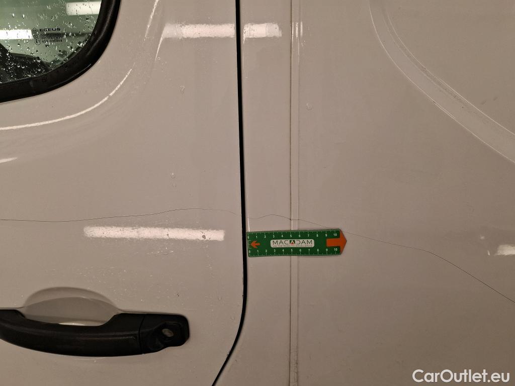  Renault  Trafic RENAULT  / 2019 / 4P / Fourgon tole FG GCF L1H1 1000 Energy dCi 145 EDC #40