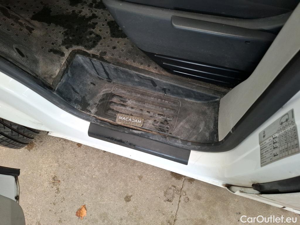  Volkswagen  Transporter VOLKSWAGEN  VU 4p Fourgon 2.0 TDi 102 L1H1 Business Line Plus #23