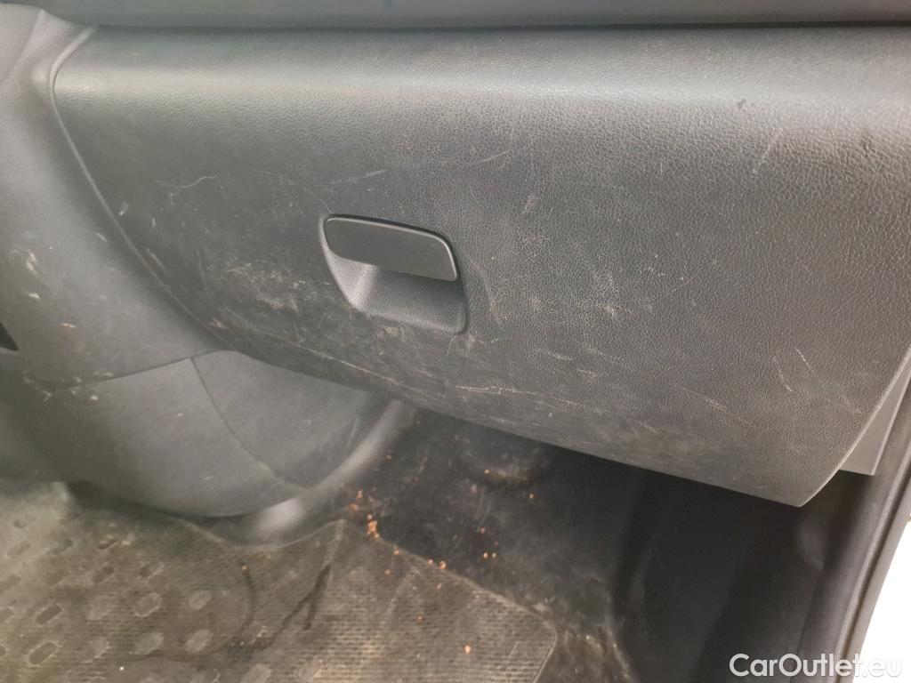  Renault  Trafic RENAULT  / 2019 / 4P / Fourgon tole FG GCF L1H1 1000 Energy dCi 145 EDC #20