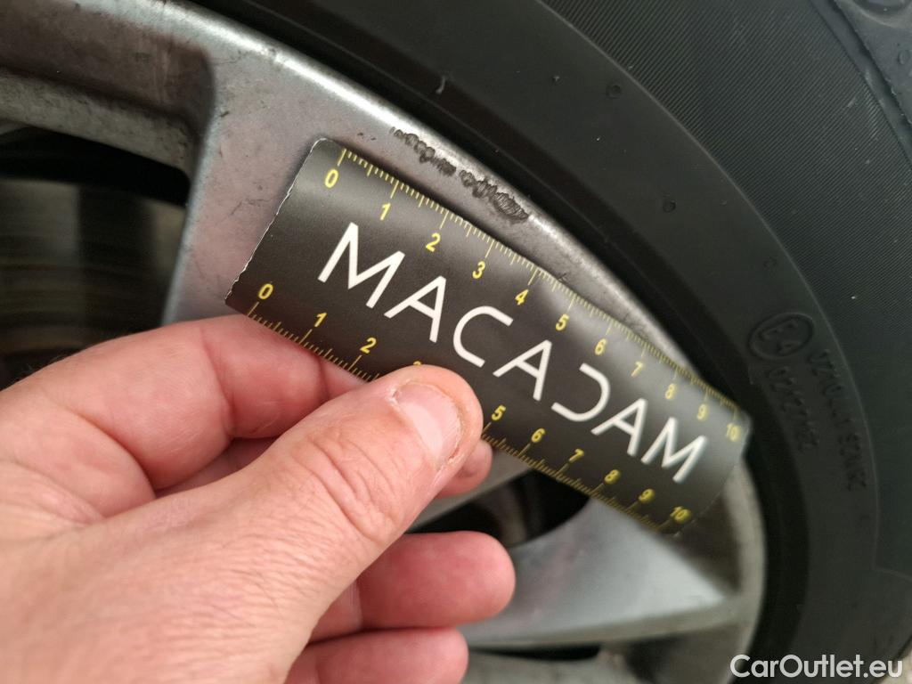  Bmw  Serie 1 BMW Série 1 / 2019 / 5P / Berline 1.5 116D DKG7 Business Design #30