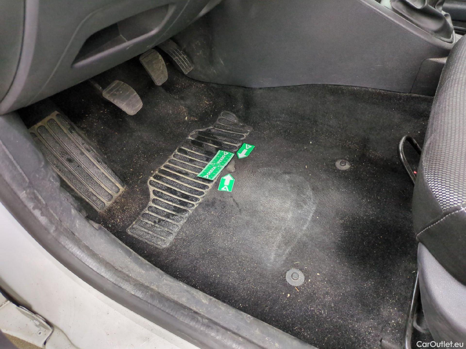  Renault  Clio  IV Air 1.5 dCi 75CV BVM5 E6 #3