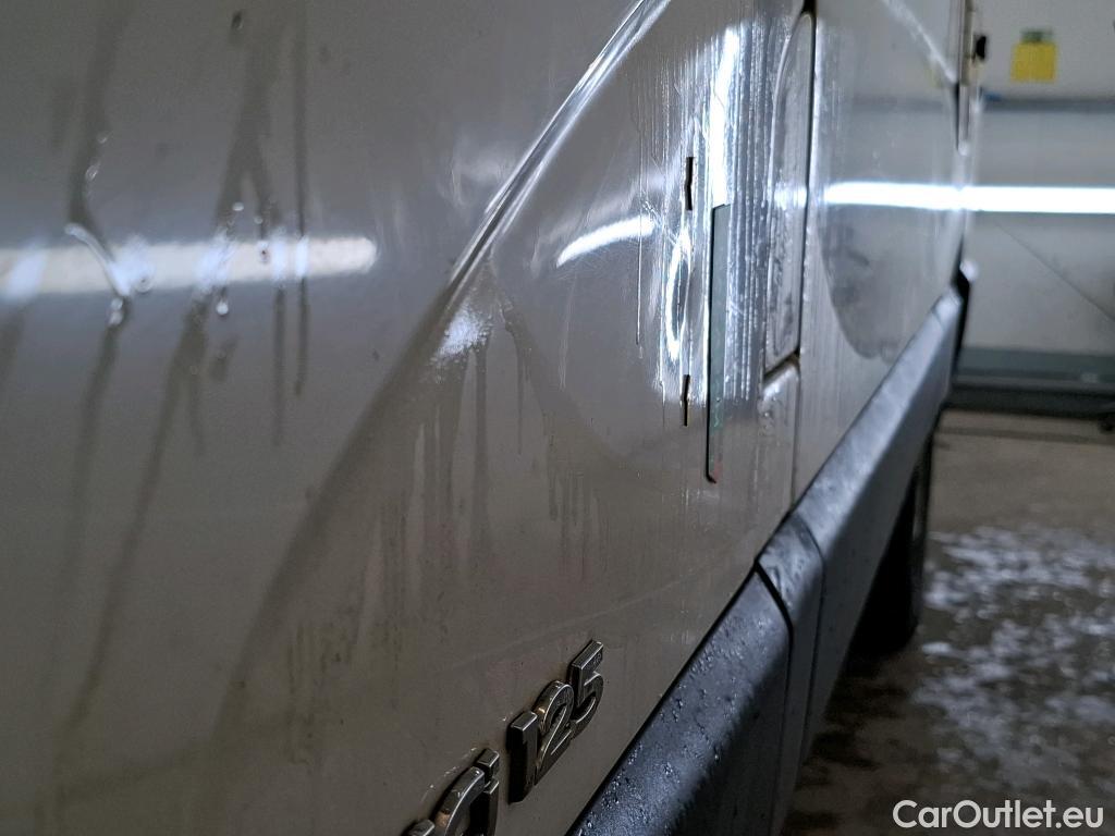  Renault  Master RENAULT  VU 4p Fourgon Gd Conf F3500 L2H2 dCi 125 #40