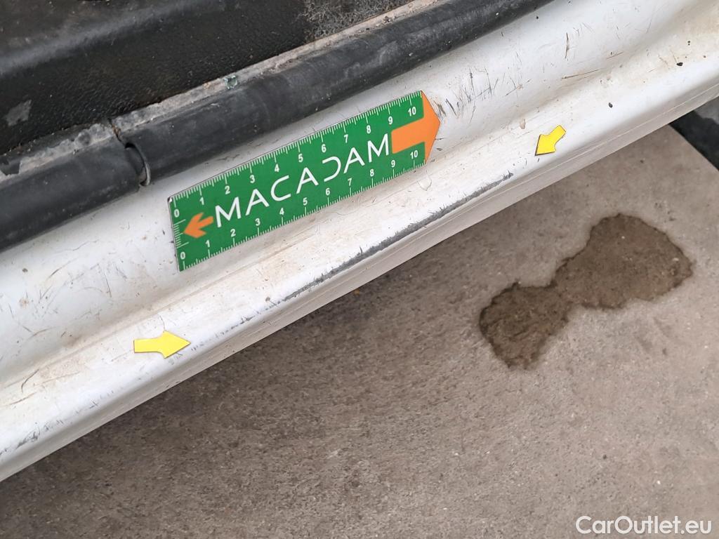  Renault  Master  III Fourgon L2H2 3 5 Grand Confort dCi 130CV BVM6 E6 #24