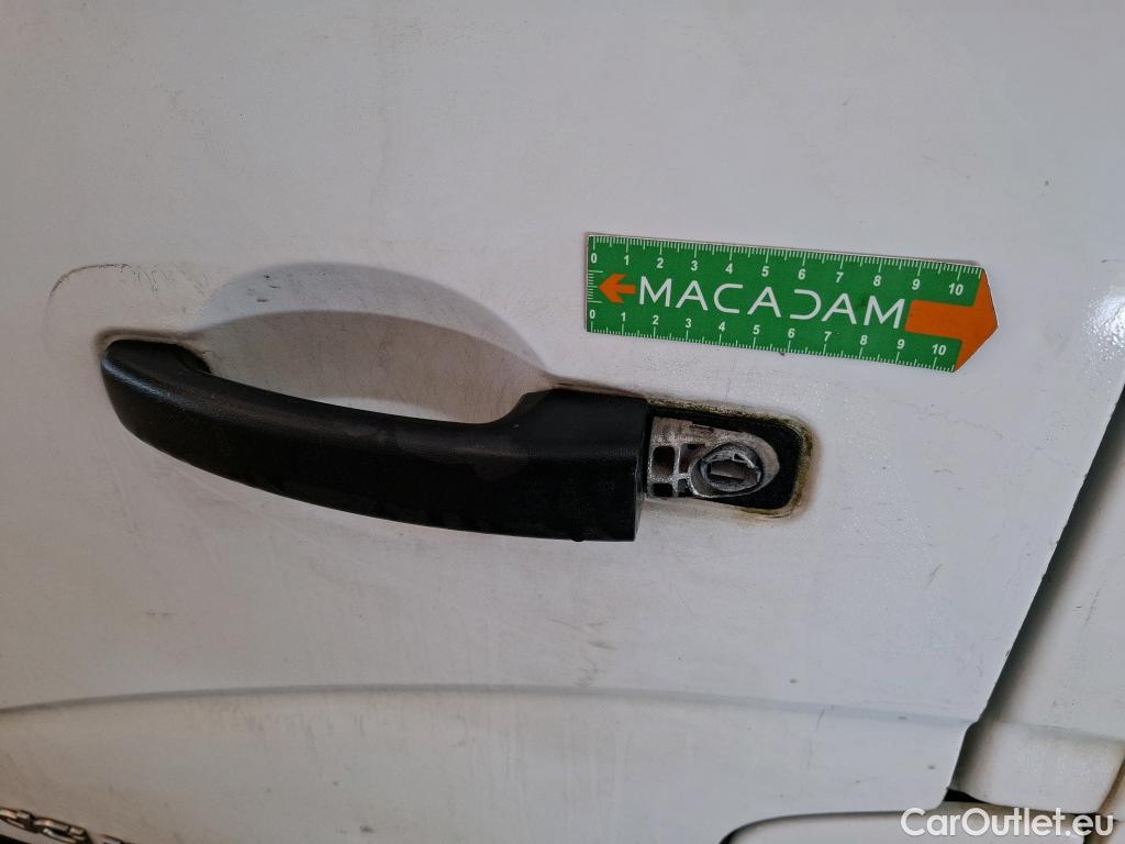  Renault  Master RENAULT  VU 4p Fourgon Gd Conf F3500 L2H2 dCi 125 #50