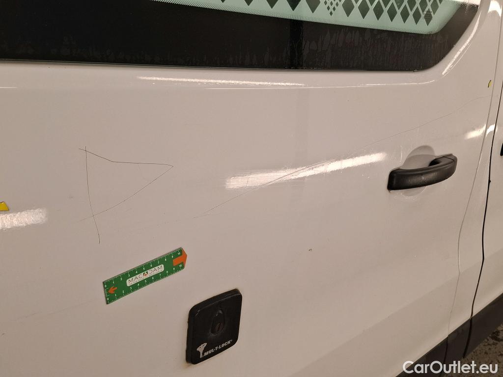  Renault  Trafic RENAULT  / 2019 / 4P / Fourgon tole FG GCF L1H1 1000 Energy dCi 145 EDC #13