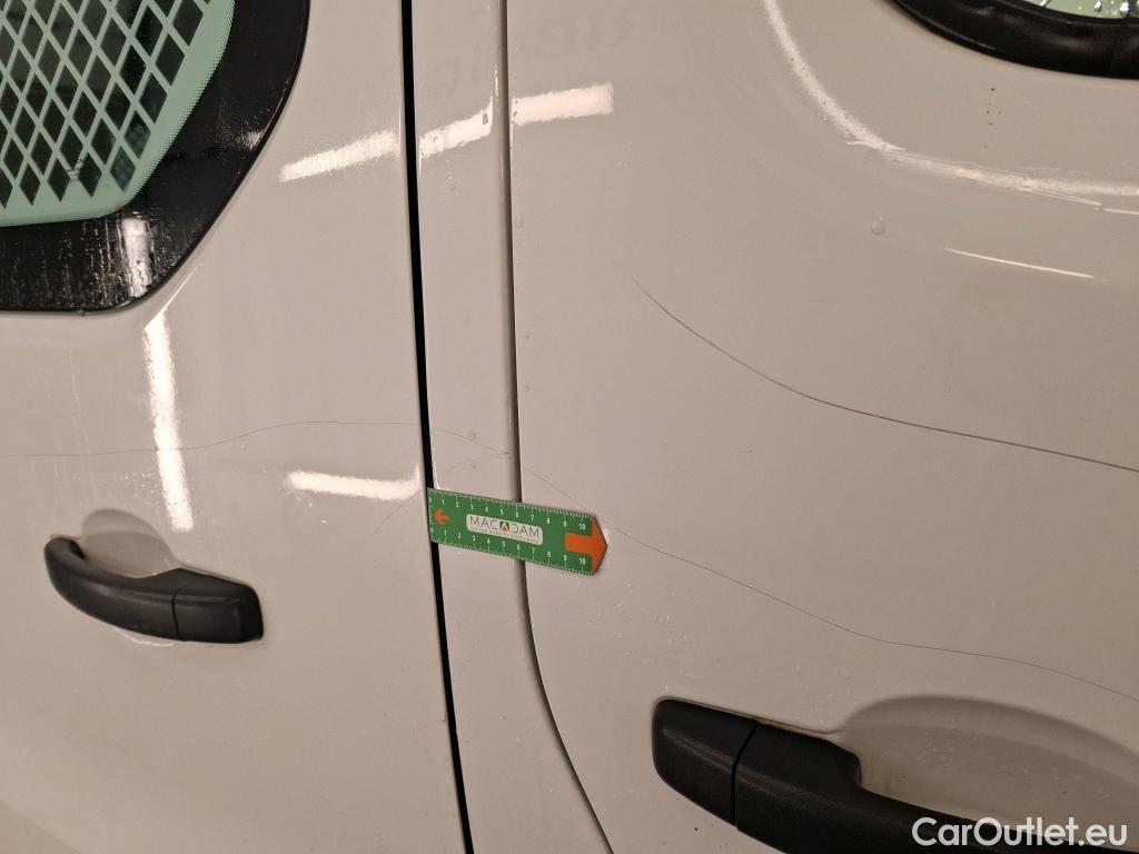  Renault  Trafic RENAULT  / 2019 / 4P / Fourgon tole FG GCF L1H1 1000 Energy dCi 145 EDC #36