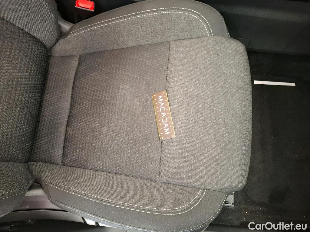  Nissan  Qashqai NISSAN  / 2021 / 5P / Crossover 1.3 MHEV 158ch Xtronic N-Style(SP) #13