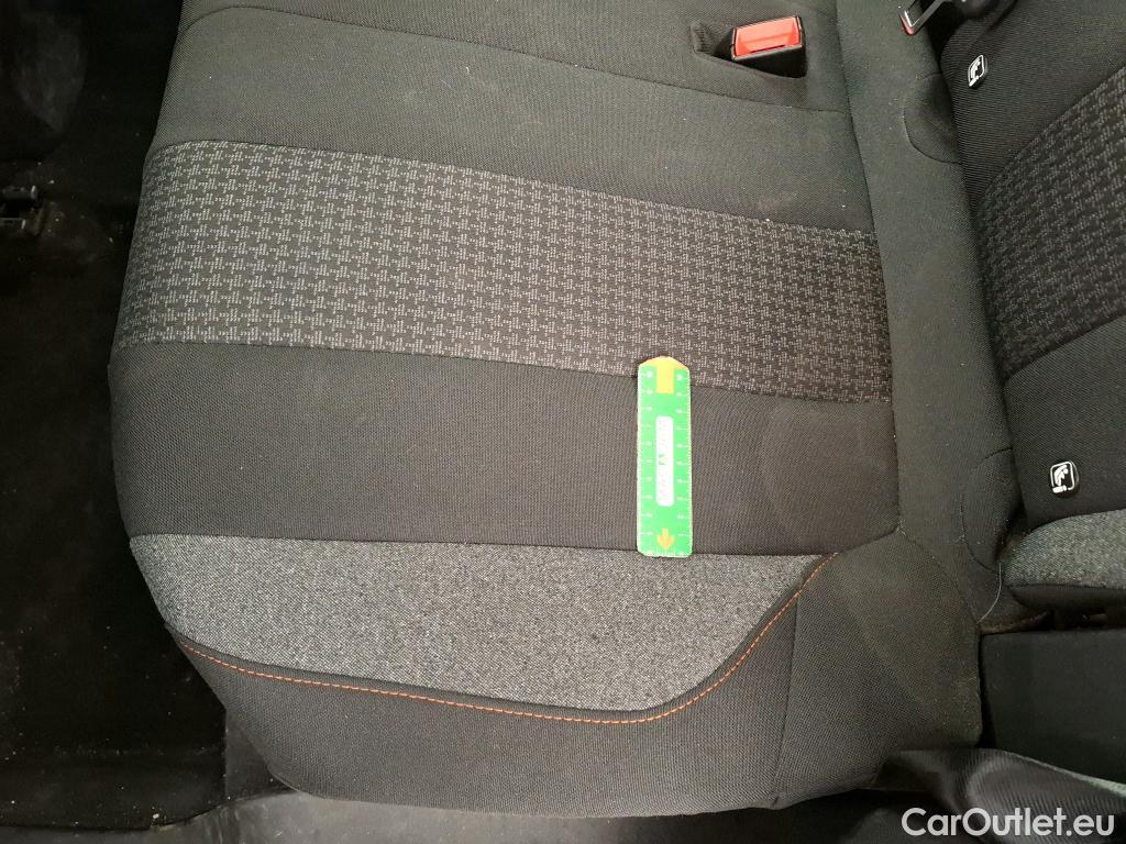  Peugeot  3008  II Active Pack 1.5 HDi 130CV BVA8 E6d #14