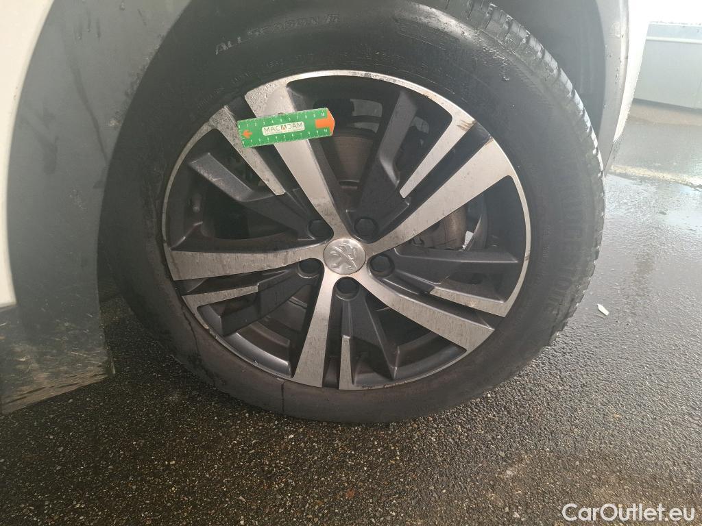  Peugeot  5008  Allure Business 1.5 HDi 130CV BVA8 E6d #21