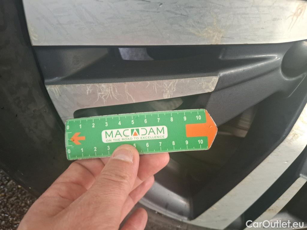  Peugeot  5008  Allure Business 1.5 HDi 130CV BVA8 E6d #32