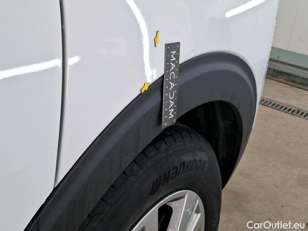  Peugeot  5008  Active Business 1.5 HDi 130CV BVM6 7 Sieges E6dT #30