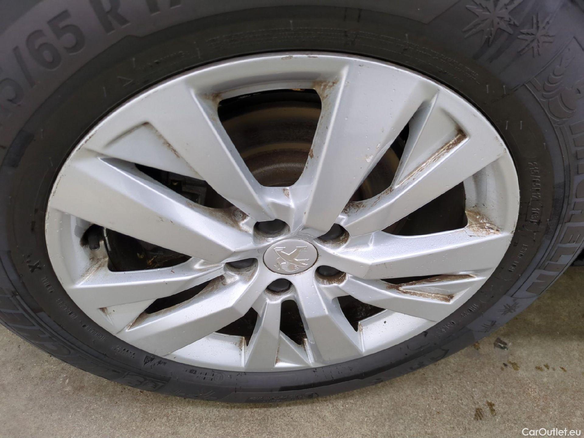  Peugeot  3008  Active Business 1.5 HDi 130CV BVA8 E6d #20