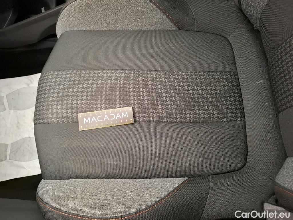  Peugeot  5008  Active Business 1.5 HDi 130CV BVM6 7 Sieges E6dT #40