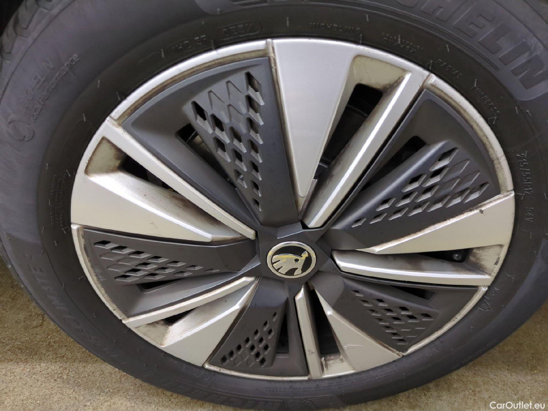  Skoda  Karoq SKODA  / 2017 / 5P / SUV 2.0 TDI 116ch Business #8