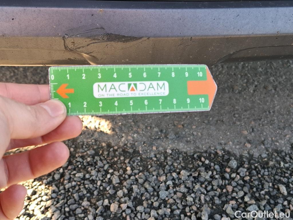  Renault  Kadjar RENAULT  / 2018 / 5P / Crossover Intens TCe 140 EDC FAP - 21 #16