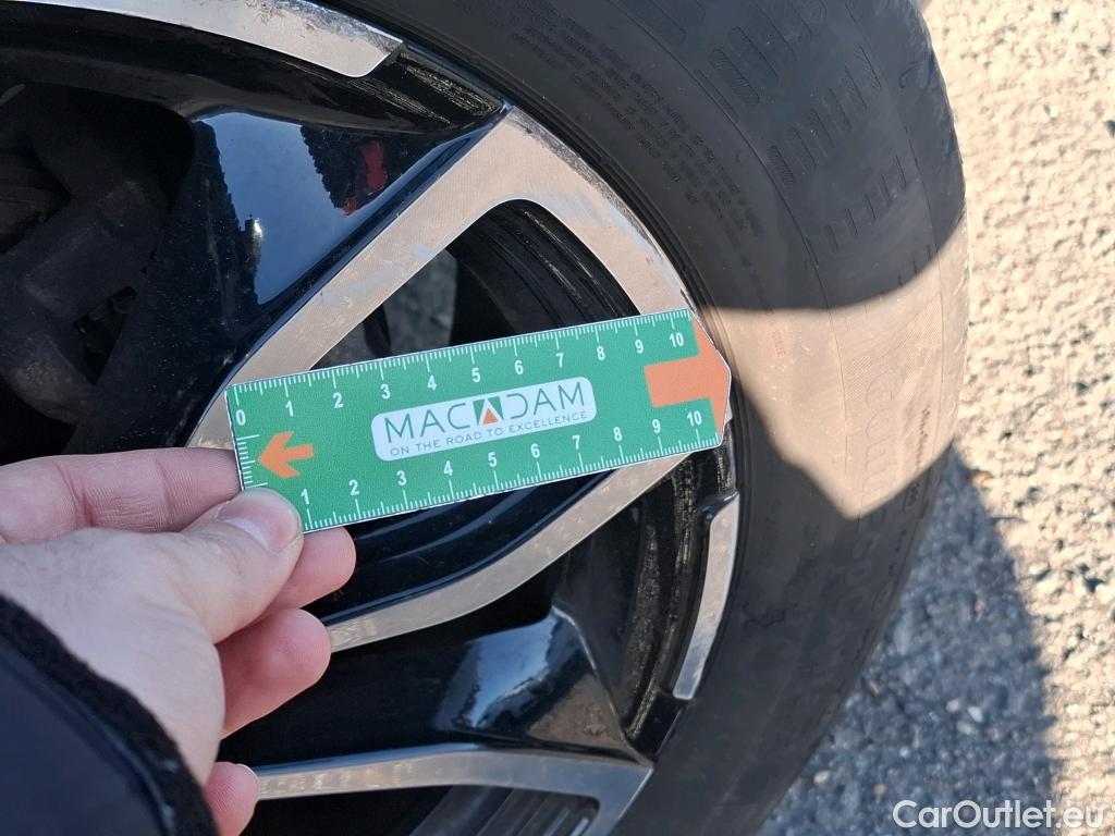  Renault  Kadjar RENAULT  / 2018 / 5P / Crossover Intens TCe 140 EDC FAP - 21 #21