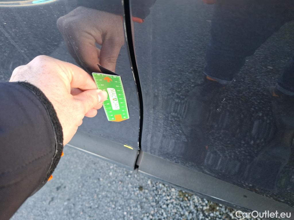  Renault  Kadjar RENAULT  / 2018 / 5P / Crossover Intens TCe 140 EDC FAP - 21 #3