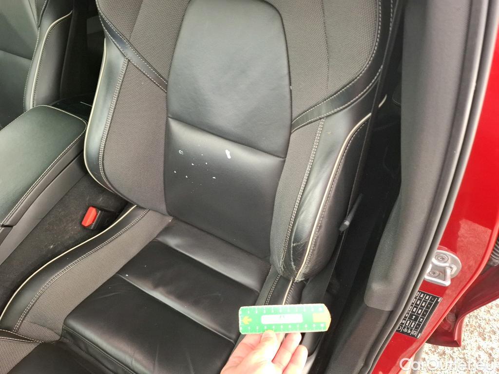  Volvo  V60 VOLVO  / 2018 / 5P / Break Recharge T6 340 Geartronic 8 R-Design #72