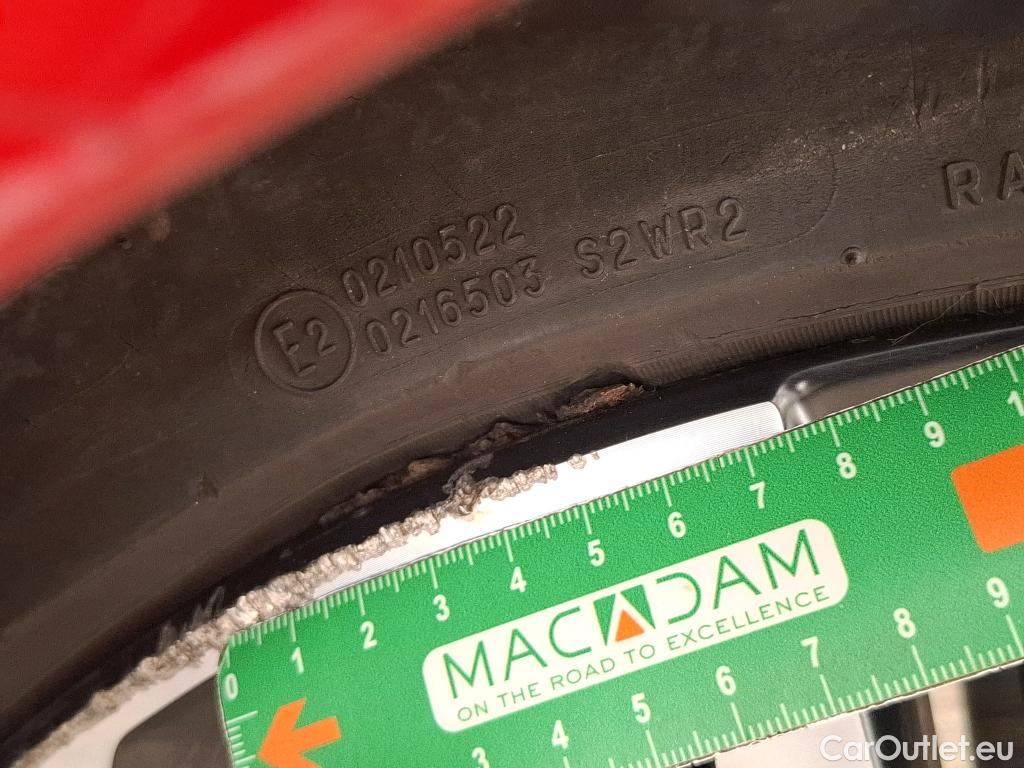  Volvo  V60 VOLVO  / 2018 / 5P / Break Recharge T6 340 Geartronic 8 R-Design #21