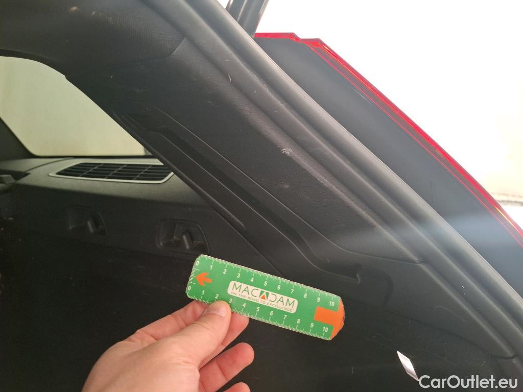  Volvo  V60 VOLVO  / 2018 / 5P / Break Recharge T6 340 Geartronic 8 R-Design #62