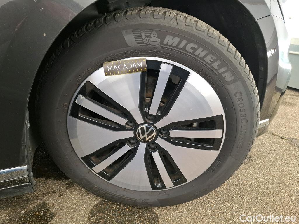  Volkswagen  Passat VOLKSWAGEN  / 2019 / 4P / Berline 1.4 TSI DSG HYBRIDE RECHARGEABLE GTE #21