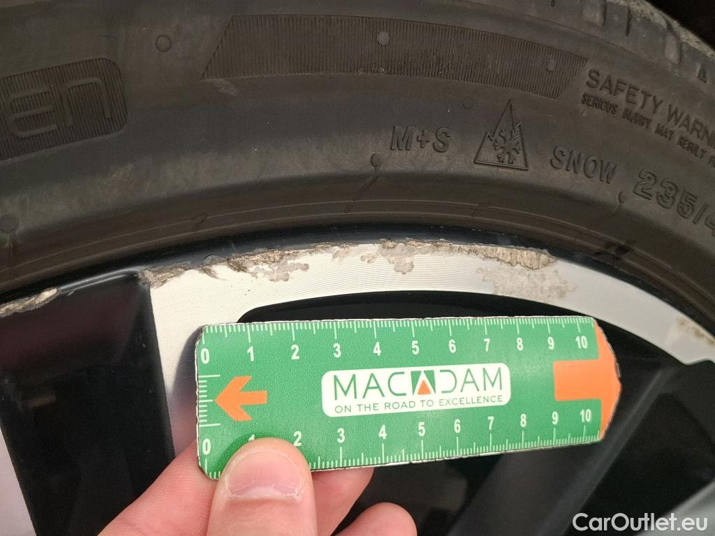  Volvo  V60 VOLVO  / 2018 / 5P / Break Recharge T6 340 Geartronic 8 R-Design #45