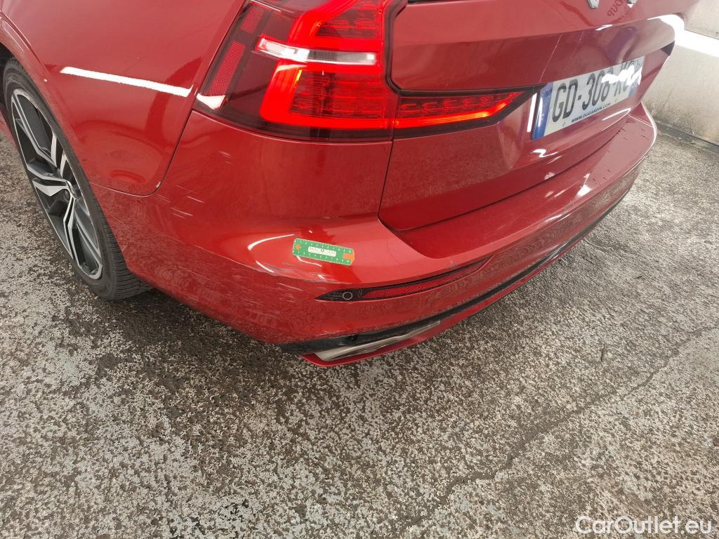  Volvo  V60 VOLVO  / 2018 / 5P / Break Recharge T6 340 Geartronic 8 R-Design #23