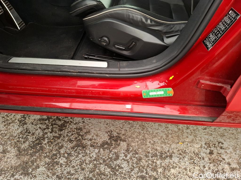  Volvo  V60 VOLVO  / 2018 / 5P / Break Recharge T6 340 Geartronic 8 R-Design #27