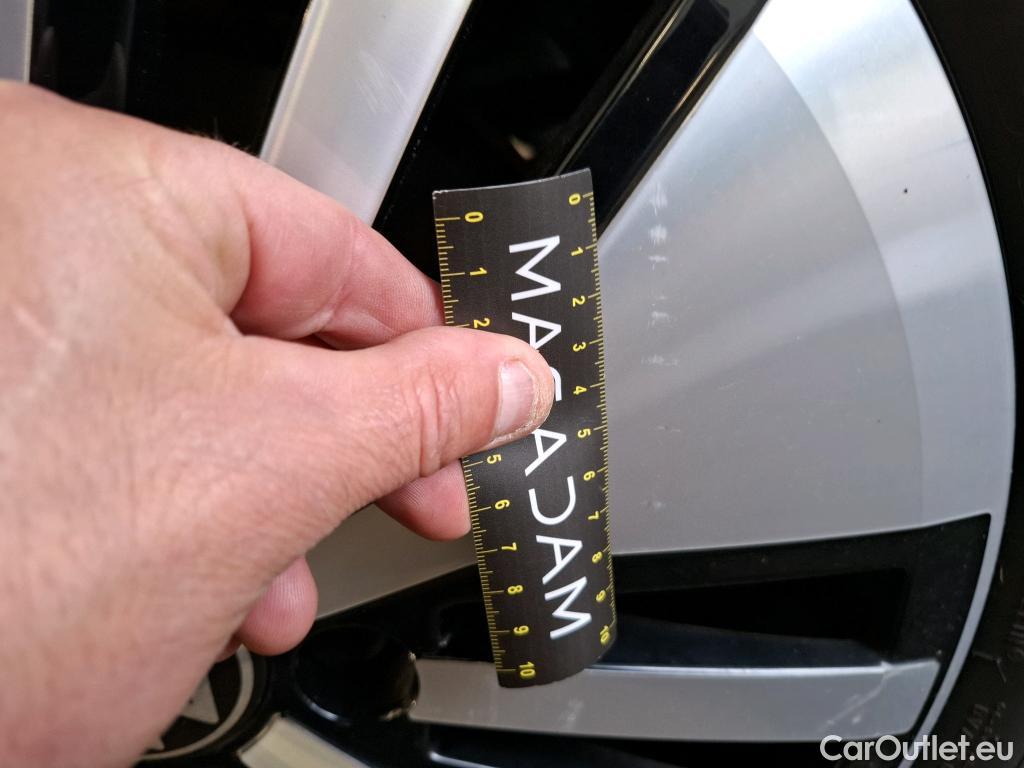  Volkswagen  Passat VOLKSWAGEN  / 2019 / 4P / Berline 1.4 TSI DSG HYBRIDE RECHARGEABLE GTE #11