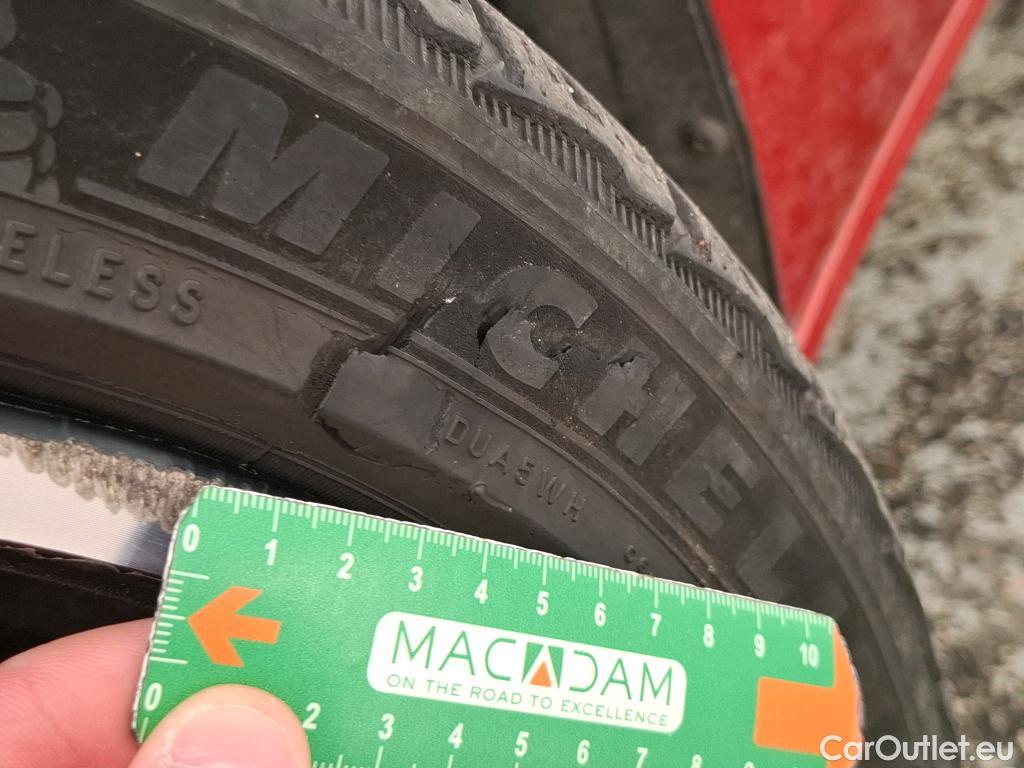  Volvo  V60 VOLVO  / 2018 / 5P / Break Recharge T6 340 Geartronic 8 R-Design #22