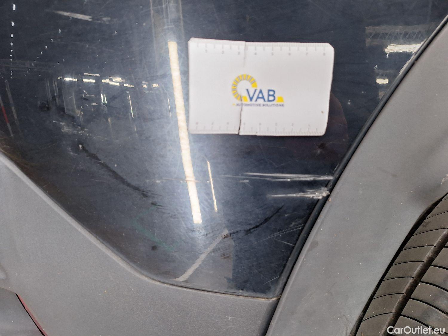  Peugeot  3008 Peugeot,  '16, Peugeot  1.5 BlueHDi 96kW S&S Active 5d #22