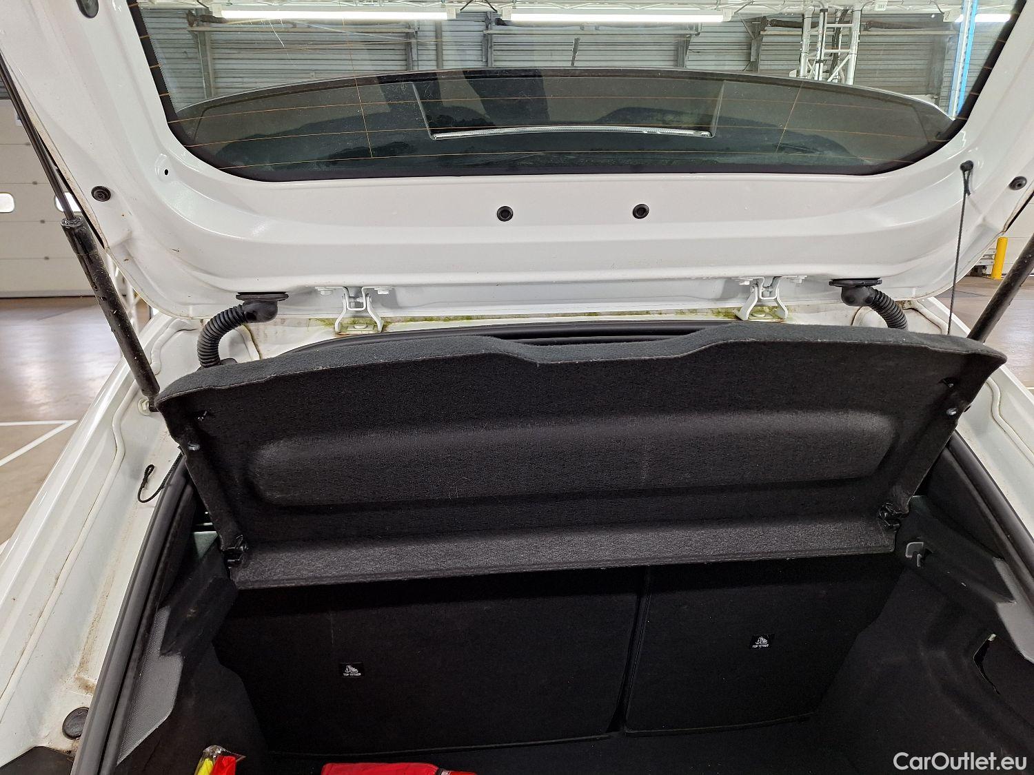  Peugeot  208 Peugeot,  '19, Peugeot  1.5 BlueHDi 100 MAN6 S&S ?6.2 Active 5 #21