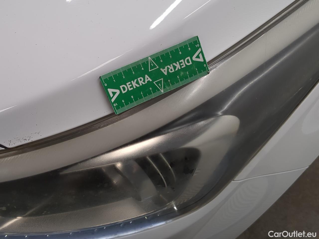  Hyundai  i20  5p Berline 1.1 CRDI 75 Edition #Navi / TRANSFO VP/VF #12