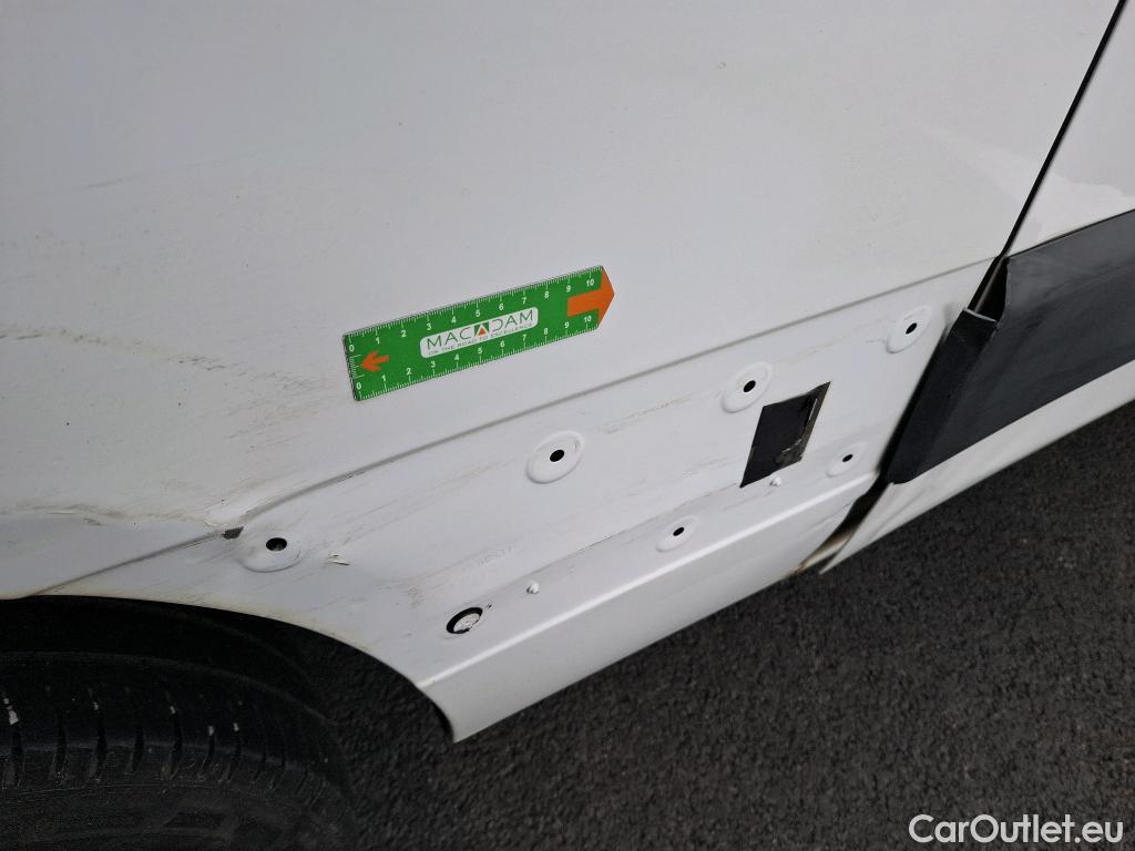  Renault  Master RENAULT  VU 4p Fourgon FG Cf Trac F3300 L2H2 dCi 130 Euro6 #74