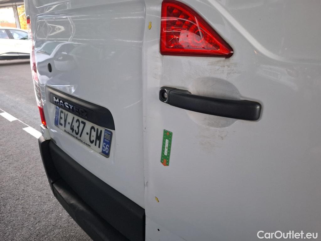  Renault  Master RENAULT  VU 4p Fourgon FG Cf Trac F3300 L2H2 dCi 130 Euro6 #32