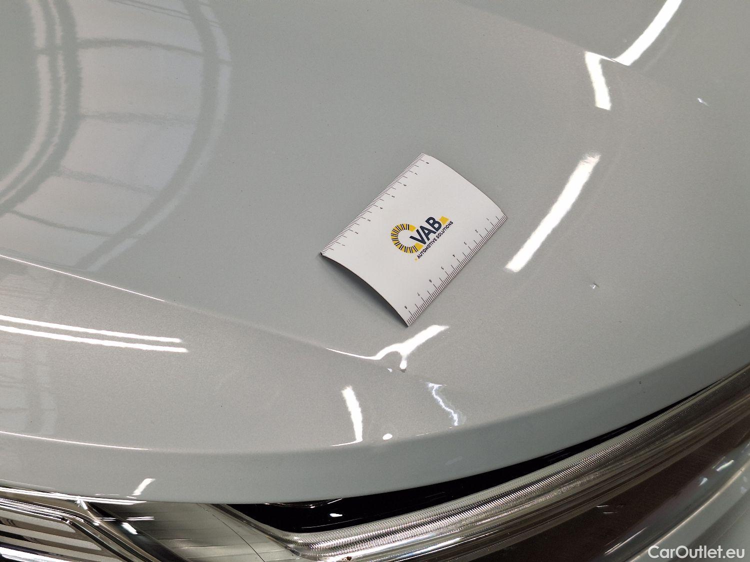  Volvo  XC 40 Volvo, XC40 '17, Volvo XC40 T3 Geartronic R-Design 5d #17