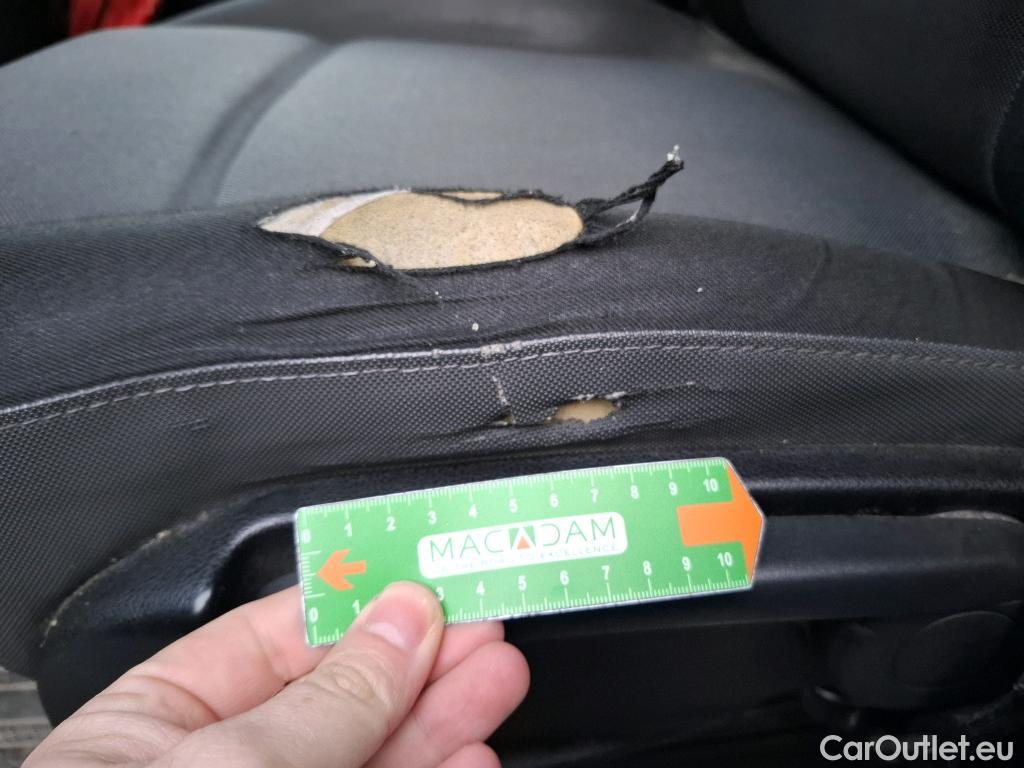  Renault  Master RENAULT  VU 4p Fourgon FG Cf Trac F3300 L2H2 dCi 130 Euro6 #39