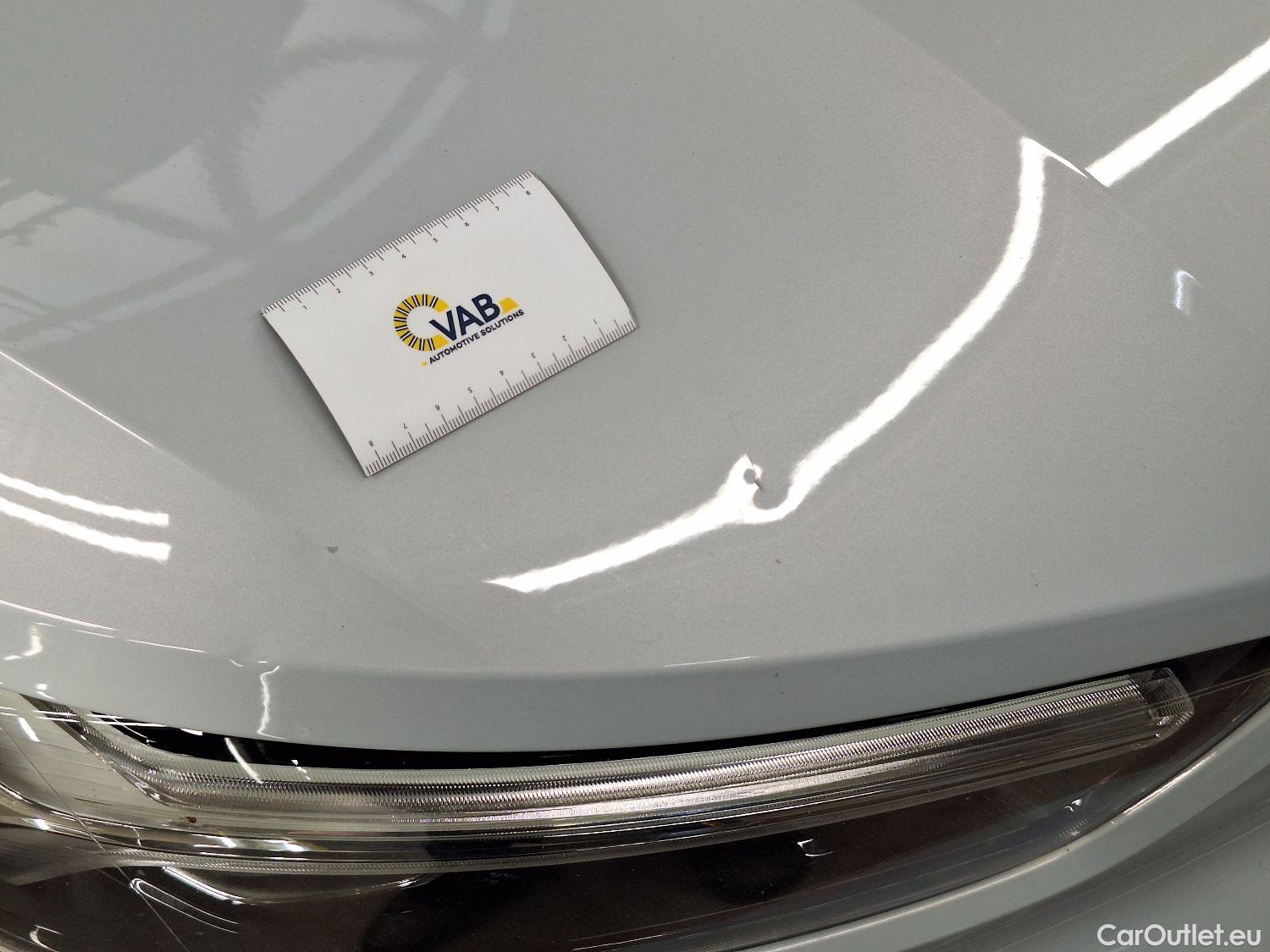  Volvo  XC 40 Volvo, XC40 '17, Volvo XC40 T3 Geartronic R-Design 5d #18