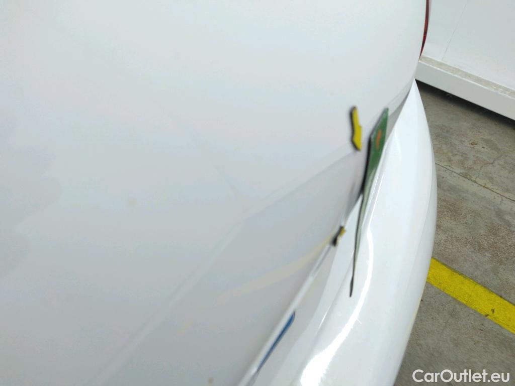  Peugeot  208  Affaire Premium Pack 1.5 HDi 100CV BVM5 E6dT #36