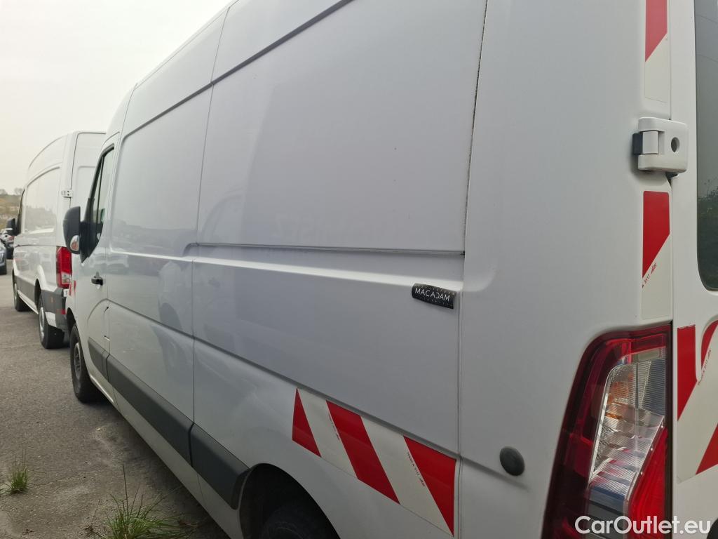  Renault  Master RENAULT  VU 4p Fourgon FG GCf Trac F3500 L2H2 Energy dCi 145 E6 #50