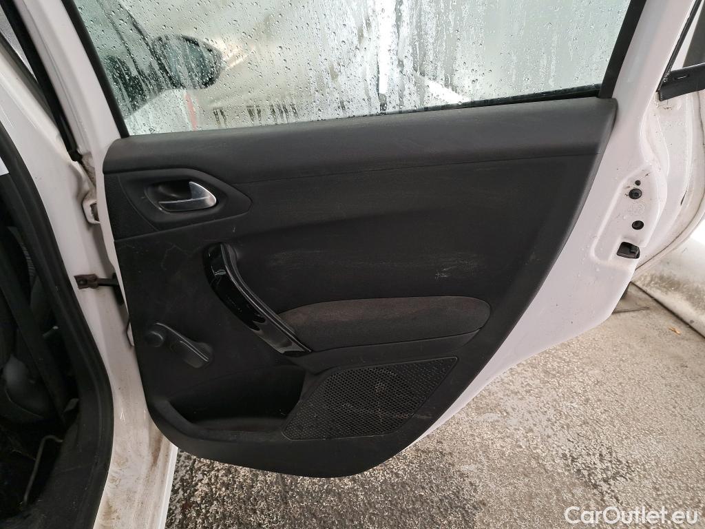  Peugeot  208  Affaire Pro 1.6 HDi 75CV BVM5 E6 #21