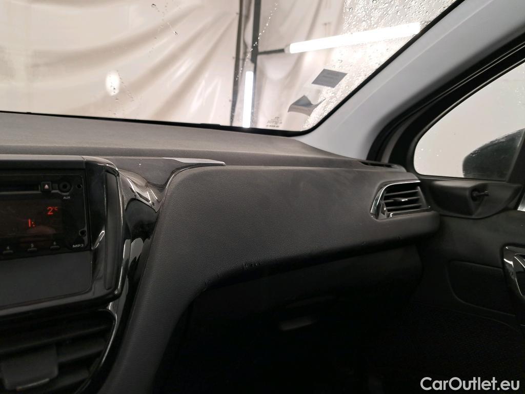  Peugeot  208  Affaire Pro 1.6 HDi 75CV BVM5 E6 #3