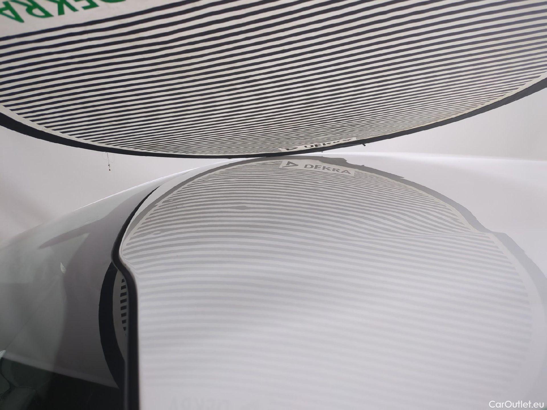  Peugeot  208  Affaire Premium Pack 1.5 HDi 100CV BVM5 E6dT #28