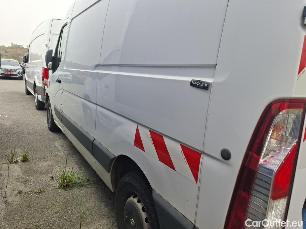  Renault  Master RENAULT  VU 4p Fourgon FG GCf Trac F3500 L2H2 Energy dCi 145 E6 #52