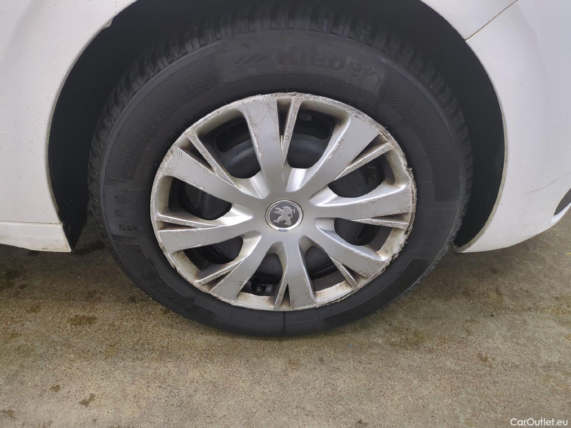  Peugeot  208  Affaire Premium Pack 1.5 HDi 100CV BVM5 E6dT #12