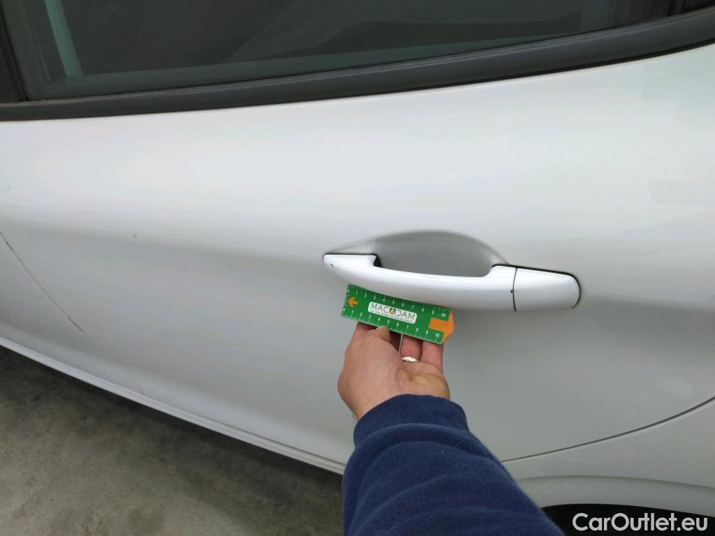  Peugeot  208  Affaire Premium Pack 1.5 HDi 100CV BVM5 E6dT #43