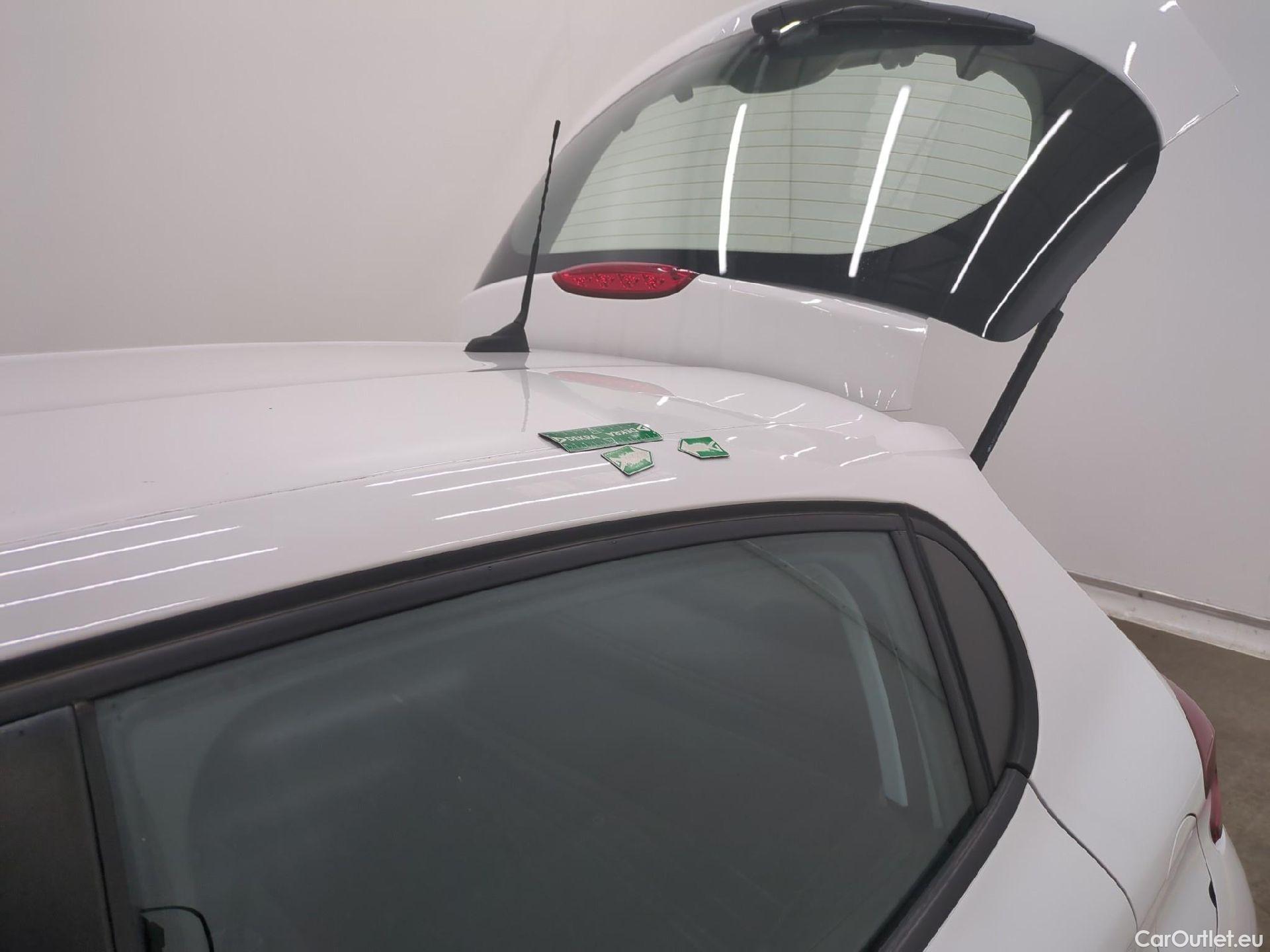  Peugeot  208  Affaire Premium Pack 1.5 HDi 100CV BVM5 E6dT #33