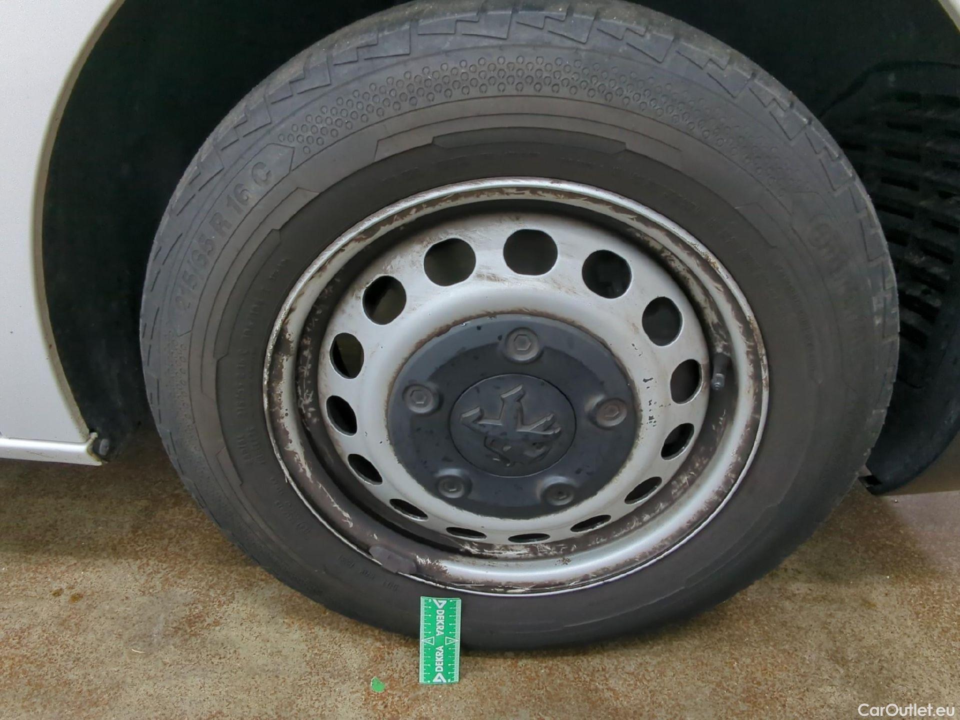  Peugeot  Expert  Fourgon Premium L2 2.0 HDi 120CV BVM6 E6 #1